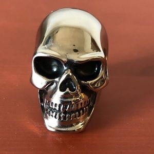 Size 8 skull ring